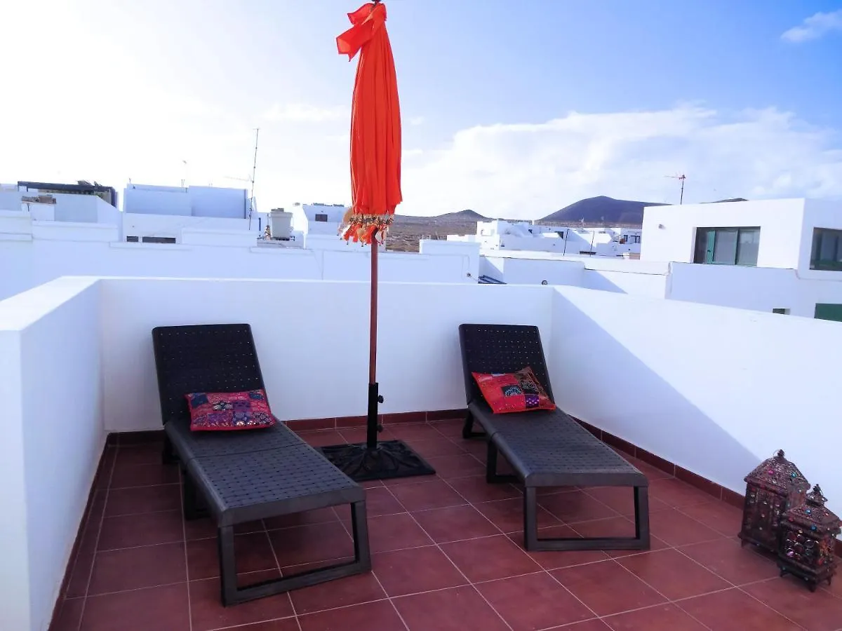 Suite Marrakech Beach, La Graciosa. Caleta de Sebo